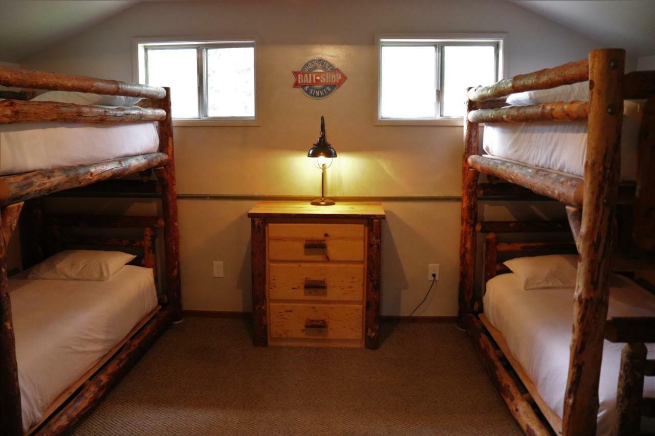 Lone Fir Resort Cougar 外观 照片
