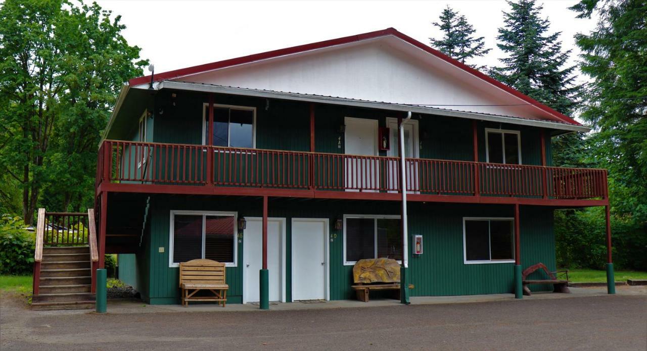 Lone Fir Resort Cougar 外观 照片